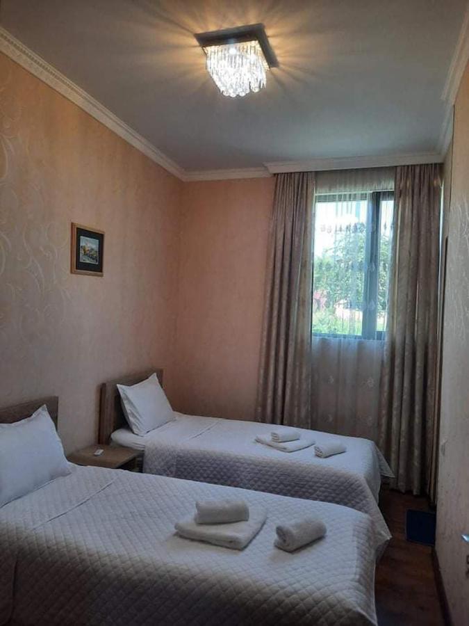 Guesthouse Kurdiani In Mestia Buitenkant foto