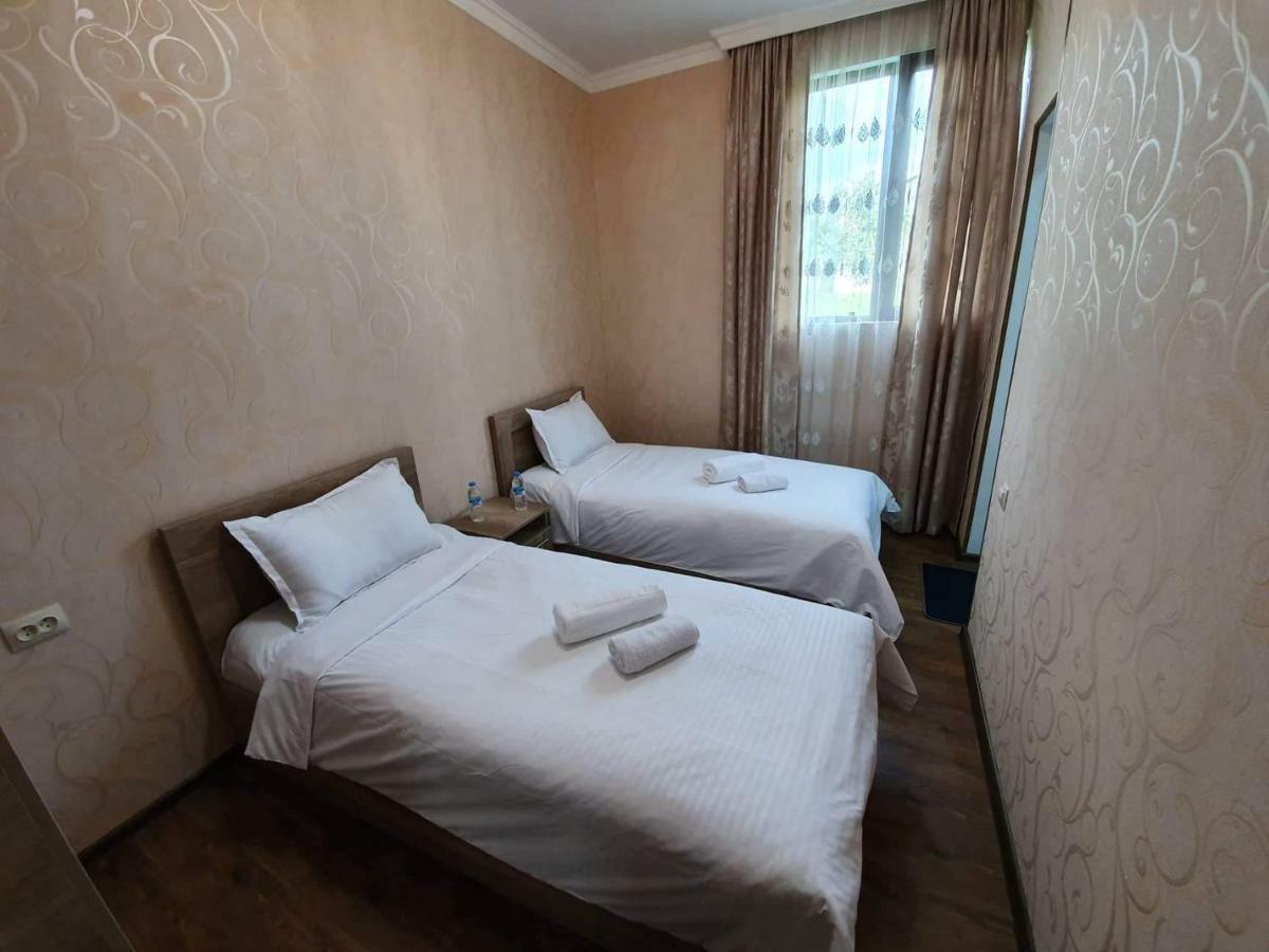Guesthouse Kurdiani In Mestia Buitenkant foto