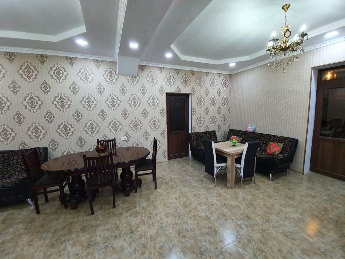 Guesthouse Kurdiani In Mestia Buitenkant foto